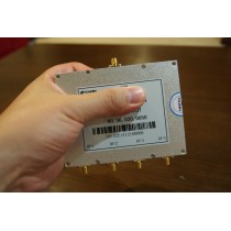 RF power splitter/ power divider 700MHz-2700MHz SMA female four ways